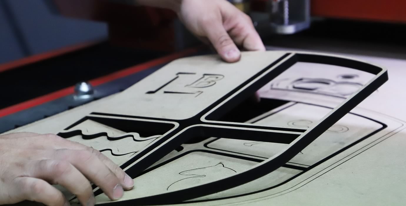 TSK Groupe - Service gravure et la découpe laser