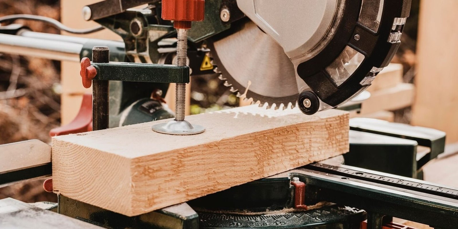 TSK Groupe - Service Menuiserie