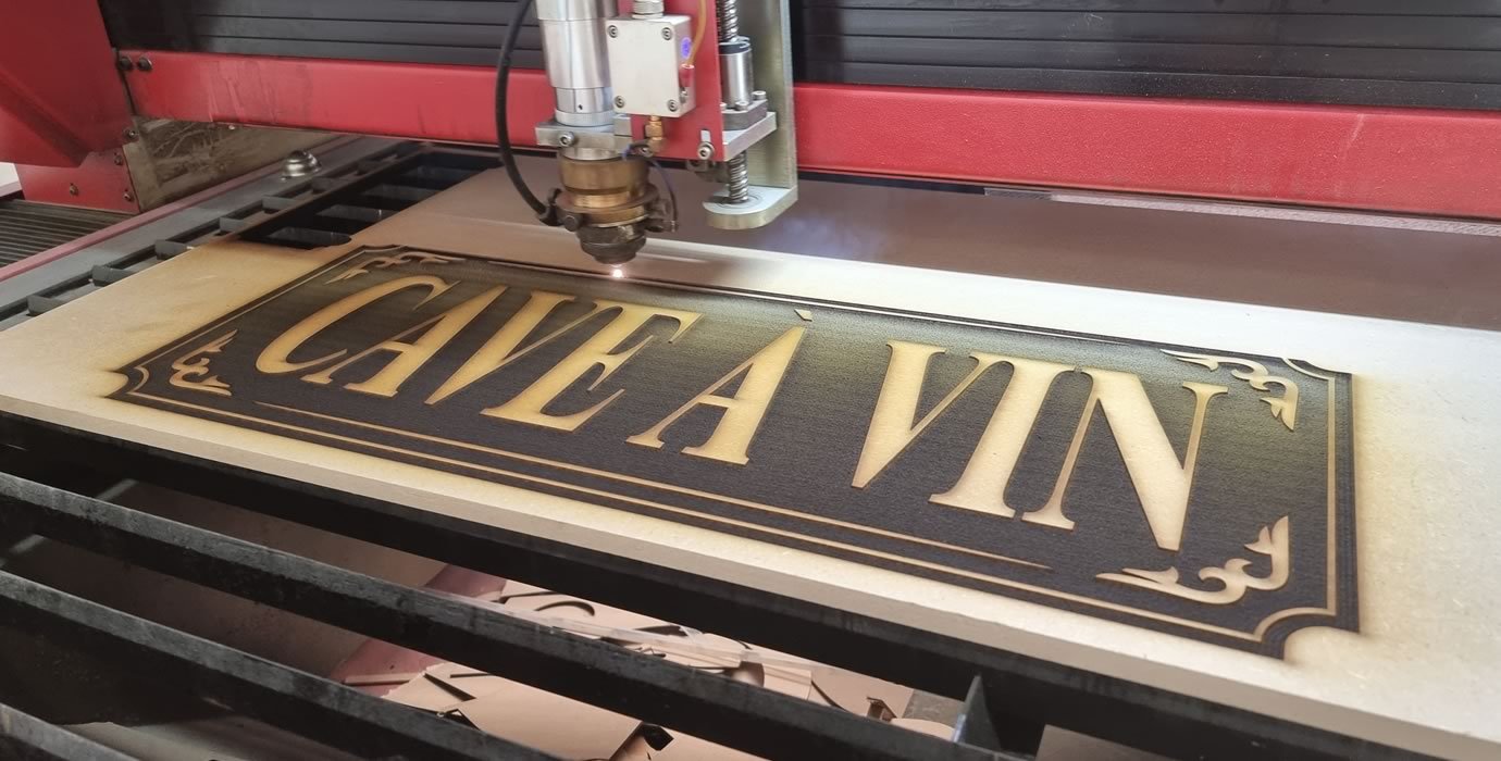 TSK Groupe - Service gravure et la découpe laser