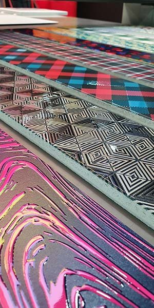 Impression Grand Format Service - My Colors - TSK Groupe - verre - vitrail - eglise - renovation - decoration - haute relief - embossage - verni localizee